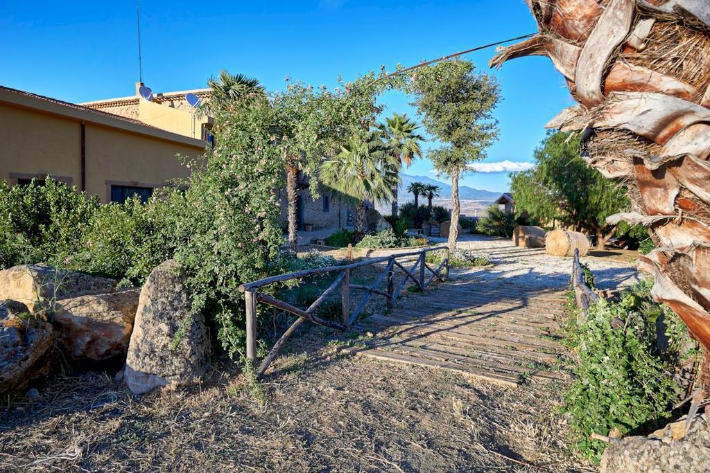Agriturismo Conte Ruggero Villa Centuripe Exterior photo